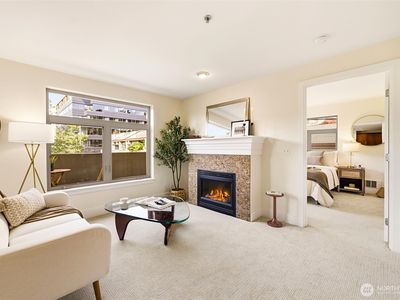 120 1st Avenue W #306
