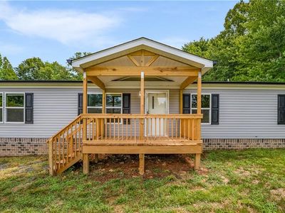 153 Mosley Loop