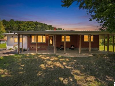 1813 Little Cake Rd