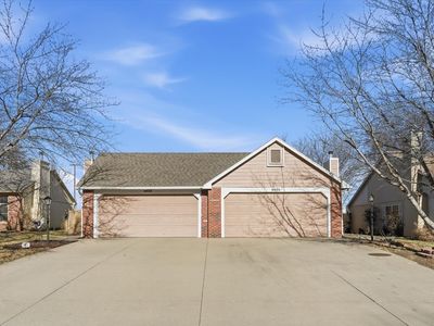 Property at 4624 Hearthside Dr, Lawrence, KS