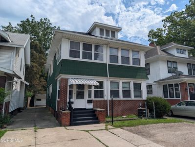 4544 Lewis Ave