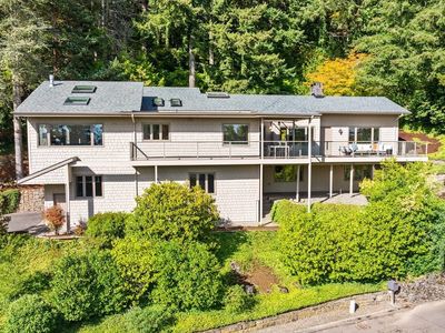 3320 SW 44th Ave