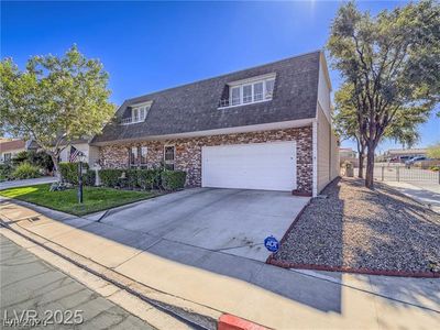 3537 Victory Ave