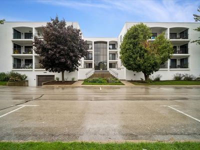 Property at 500 Lake View Ave APT 2B, Highwood, IL