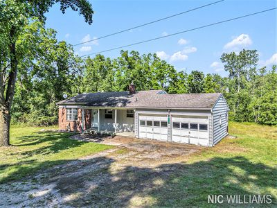 3152 Grand River Dr NE