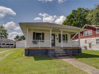 Property at 126 W Briggs Ave, Roodhouse, IL
