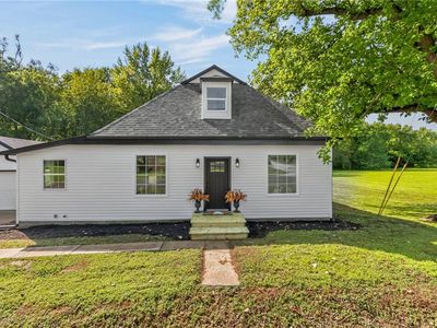 606 E Elijah St
