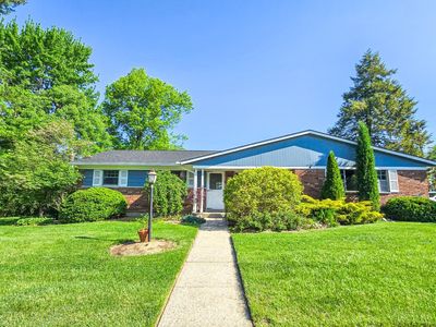 1058 Pinehollow Ln