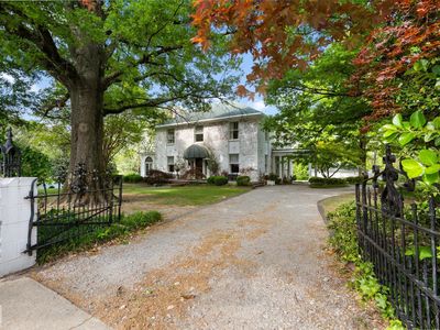 1419 S Main St