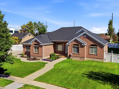 1274 W Chapel Ridge Dr