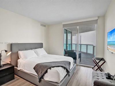 150 Sunny Isles Blvd #1-1601
