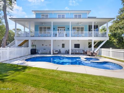 257 Seawatch Way