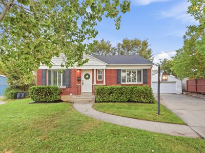 1147 E Ridgedale Cir