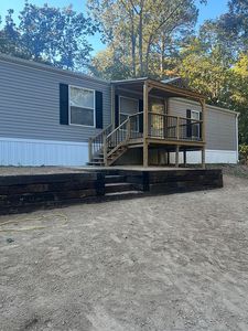 592 San Saba Ln