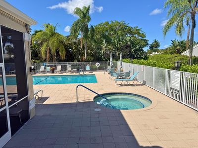 6429 Three Lakes