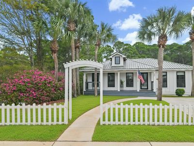 96 Tradewinds Dr
