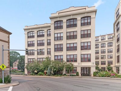 1 Scarsdale Road #202