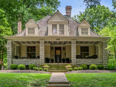 262 S Ashland Ave