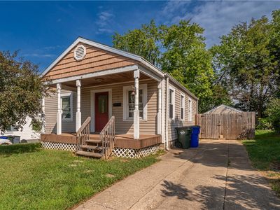 18 N Riverview Dr
