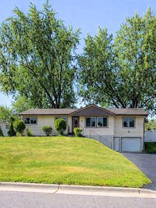 262 Demar Ave