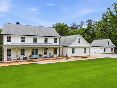 180 Laurel Ridge Ln