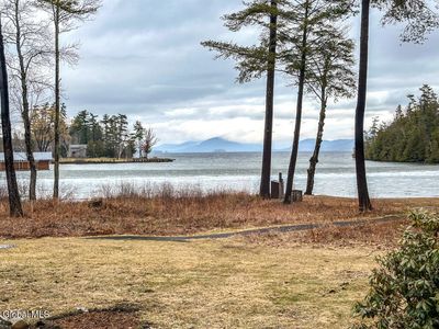 3562 Lake Shore Drive #35