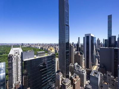 146 W 57th St APT 57D