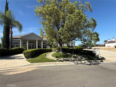 685 Bradbury Dr