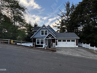 2488 NE 27th Dr