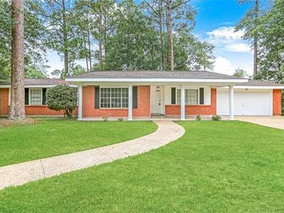 106 Country Club Blvd