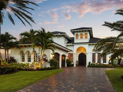 130 SE Tramonto Street