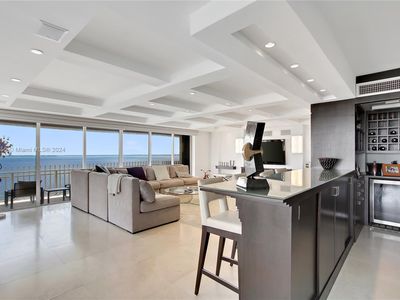 3 Grove Isle Dr #C1809