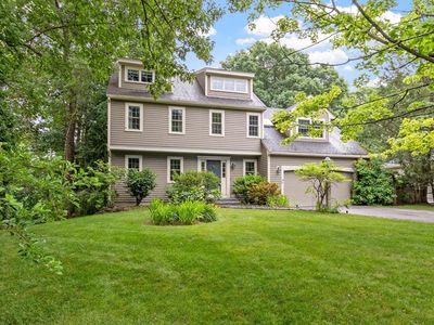 24 Thestland Dr