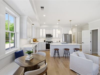 67 Queen St #1B