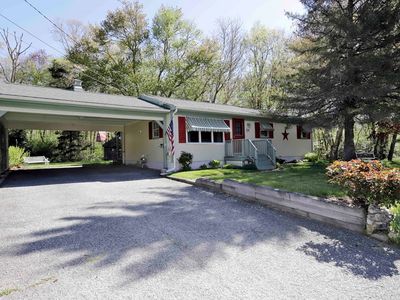 54 Holly Ln