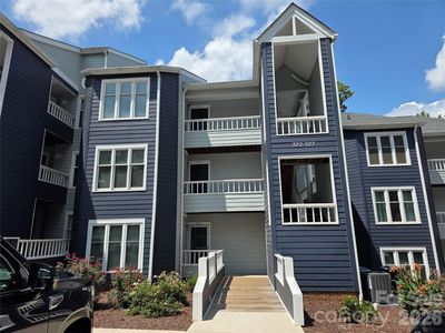 323 Northwest Dr