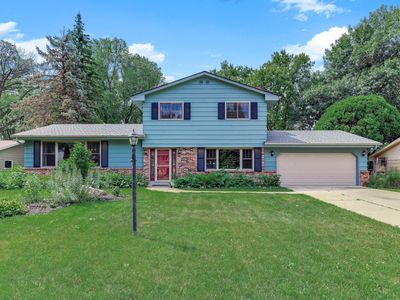 7033 Courtly Rd