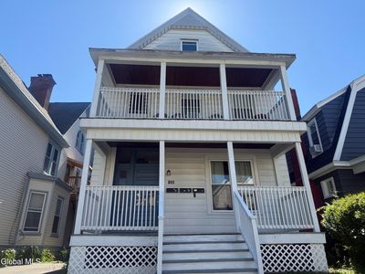 128 6th Avenue