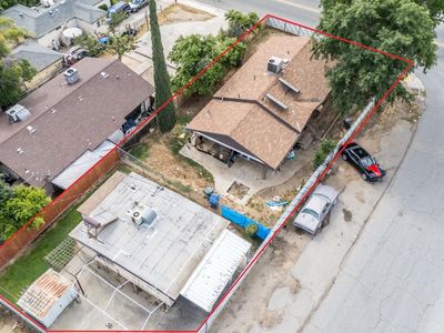 2701 N Inyo St
