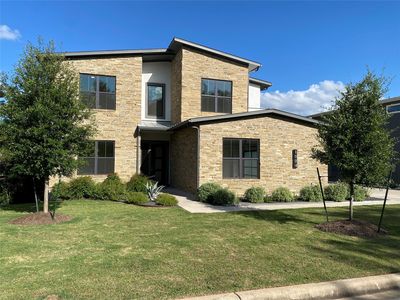 1004 Barrie Dr