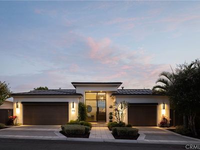 448 Serra Dr
