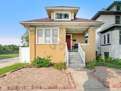 919 S Highland Ave