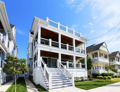 109 Bay Ave