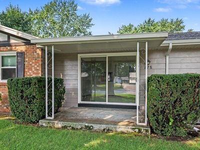 875 Andover Ct SE