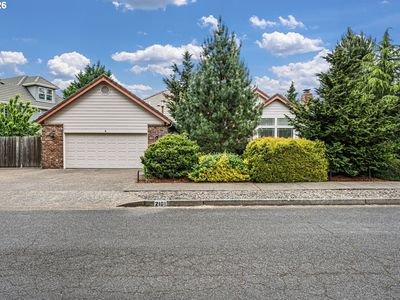 2101 Kingfisher Way