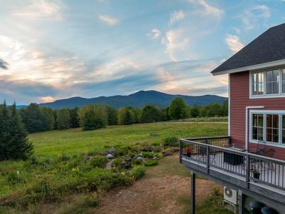 11 Winners Circle Farm Road