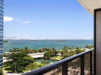 600 NE 36th St APT 1109