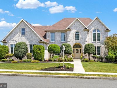 31 Emlyn Ln