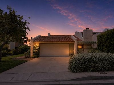 2755 Bottlebrush Dr