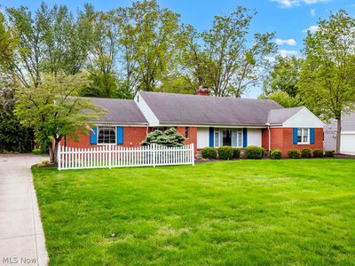 Property at 23237 S Melrose Dr, Westlake, OH
